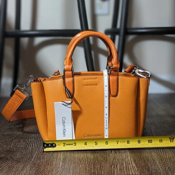 Calvin Klein Rita Crossbody - Flame Orange, NWT 🚨 DISCONTINUED!🚨 - Picture 8 of 13